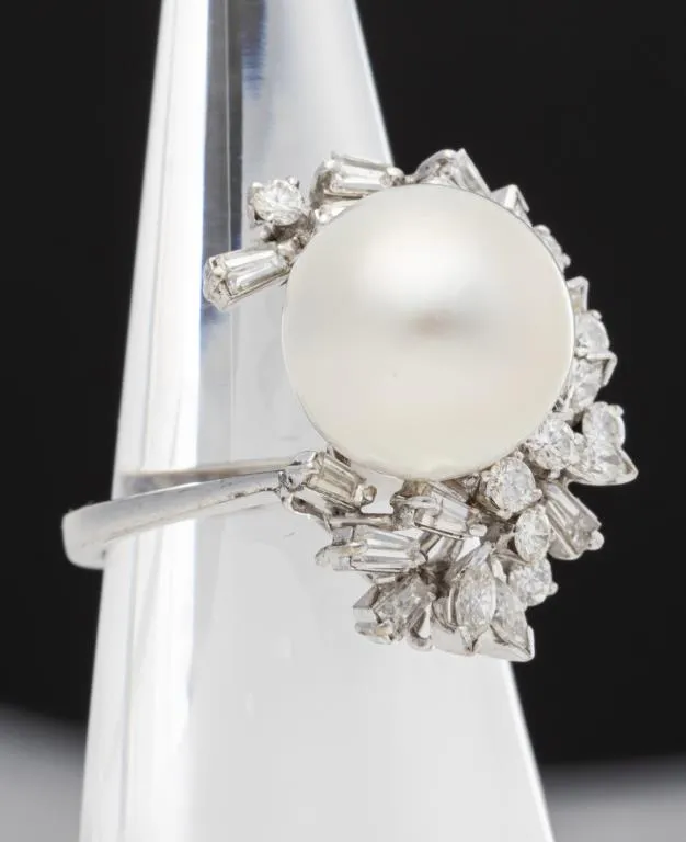 18K Gold South Sea Pearl & Diamond Ring