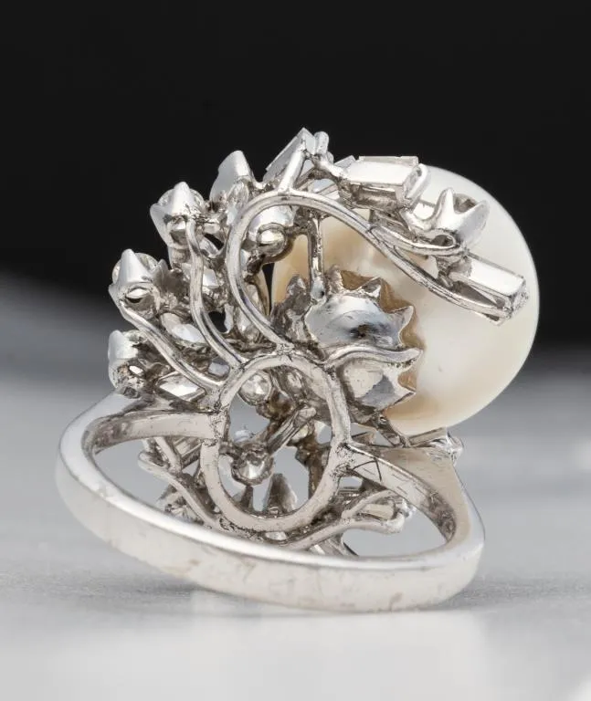 18K Gold South Sea Pearl & Diamond Ring