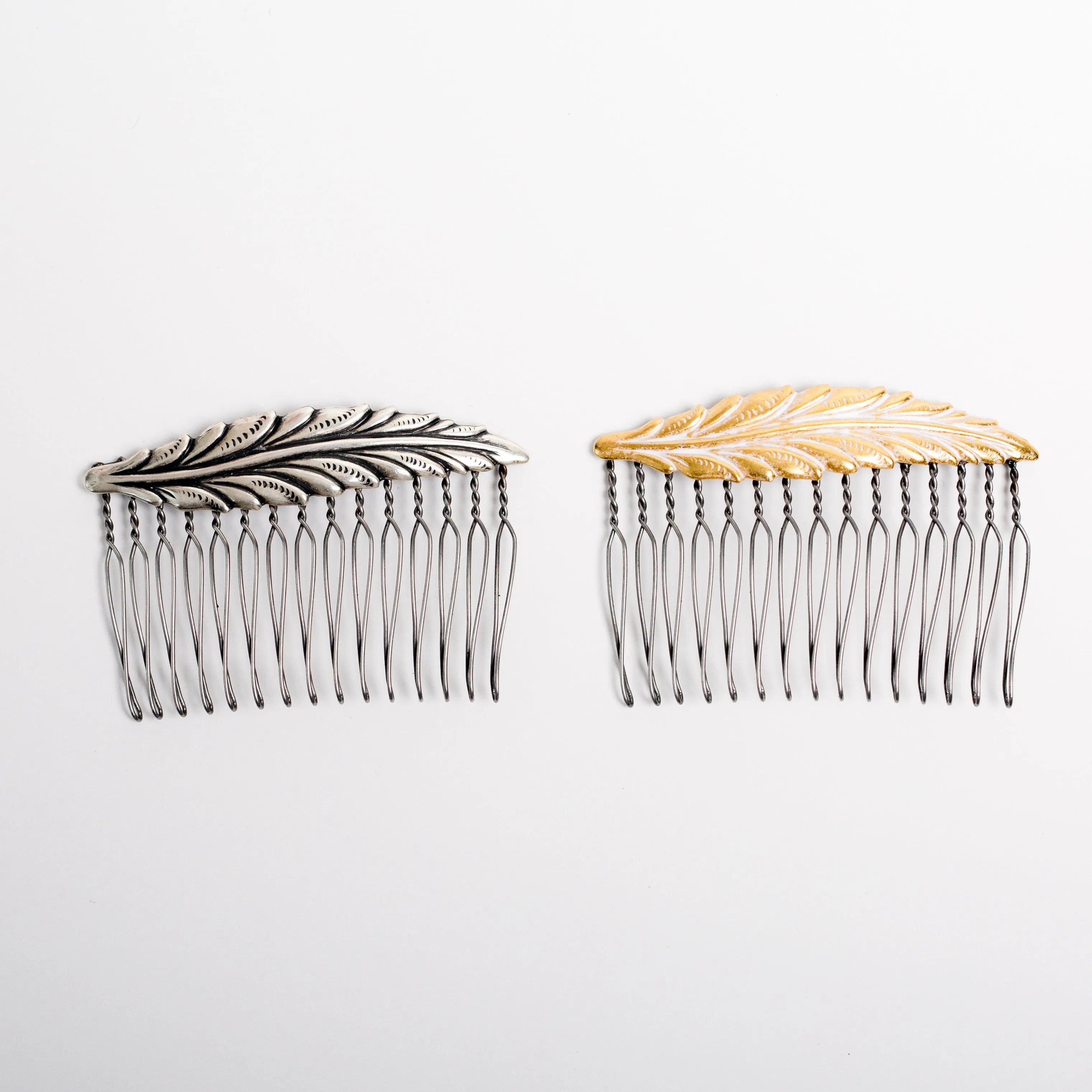 “Faint Feather” Medium Hair Comb