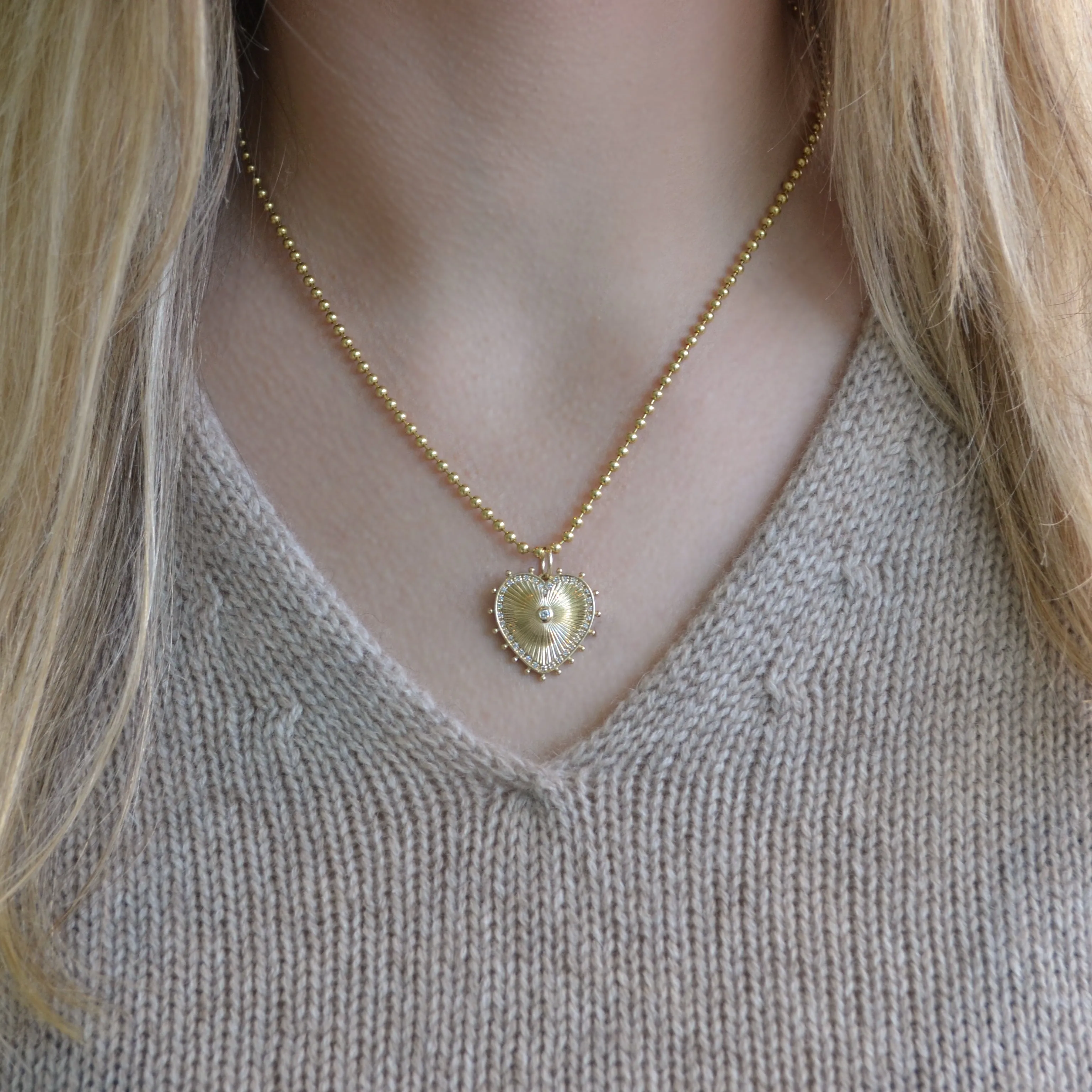 Lionheart - 18 Ball Link Chain, Yellow Gold