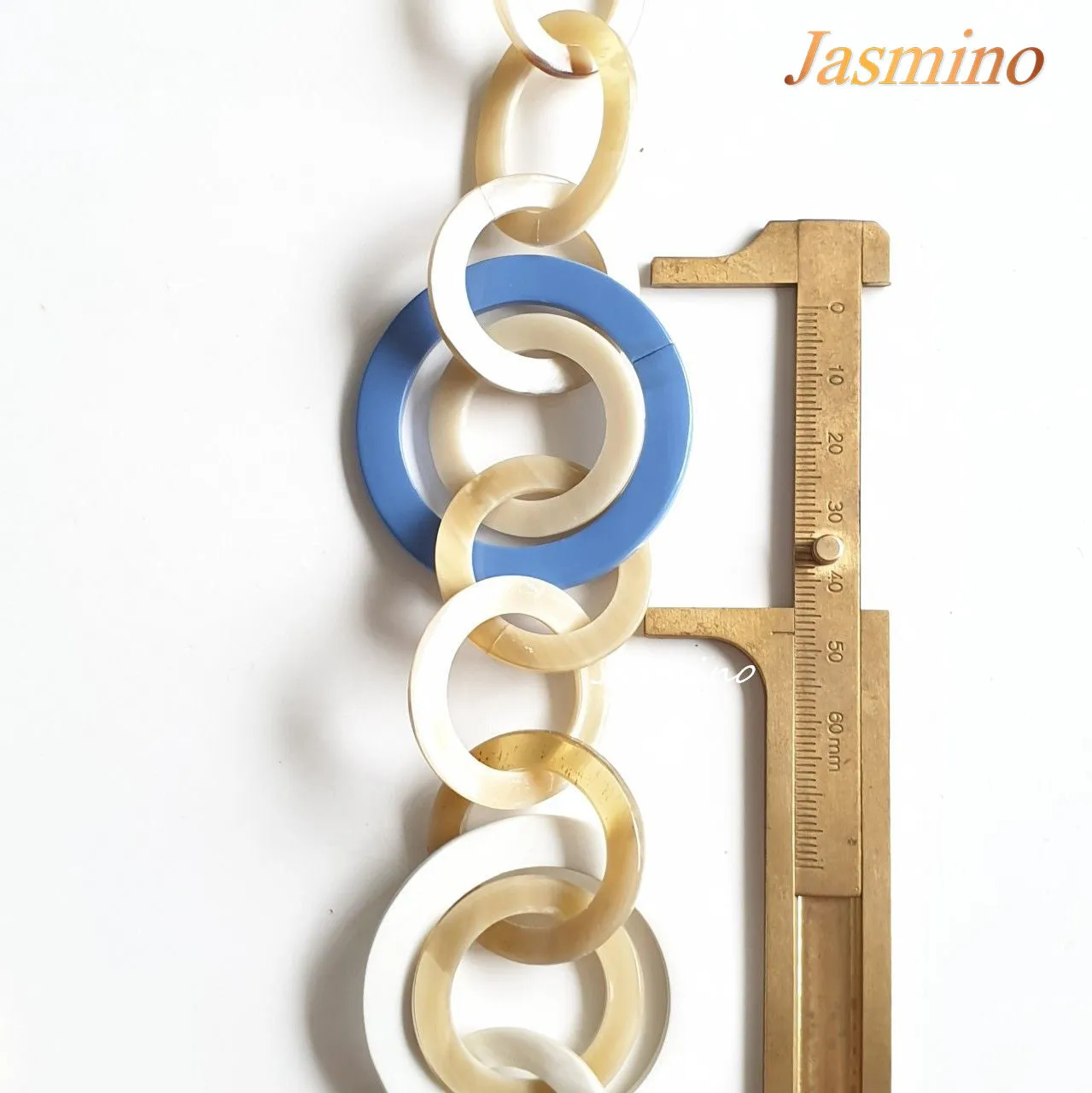 Natural Handmade Jewelry J17487, Made by Buffalo Horn and Lacquer